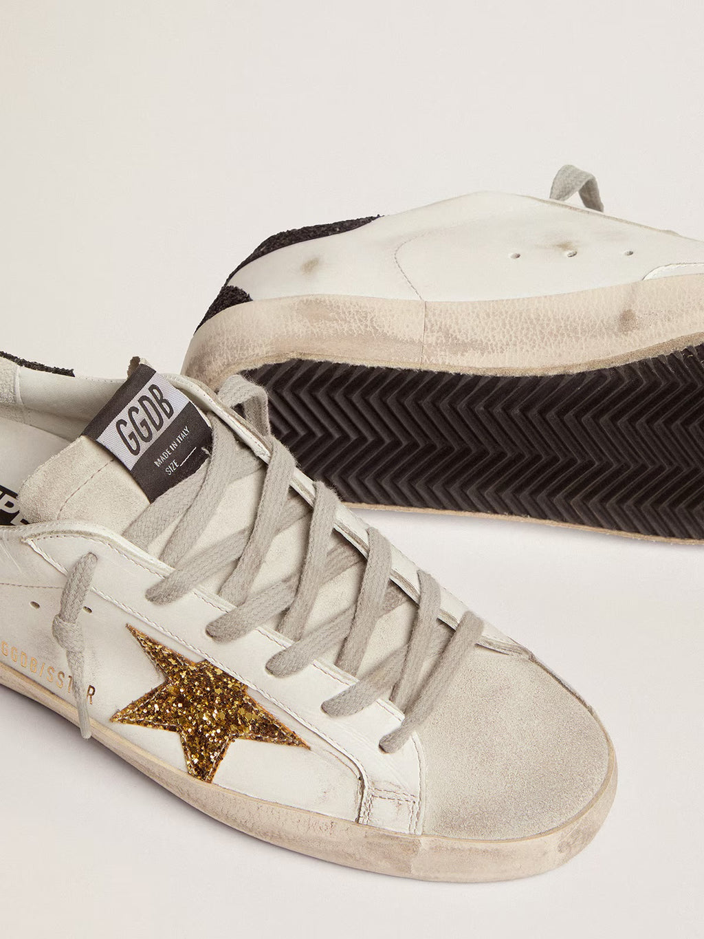 GOLDEN GOOSE