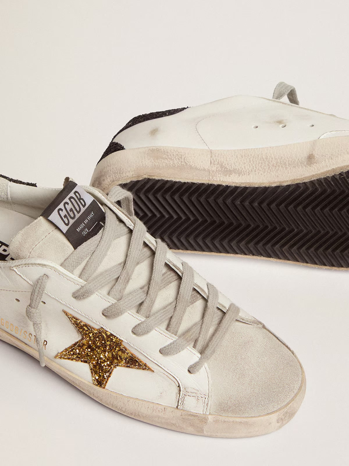 GOLDEN GOOSE
